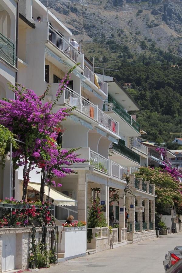 Apartments By The Sea Podgora, Makarska - 6713 Kültér fotó