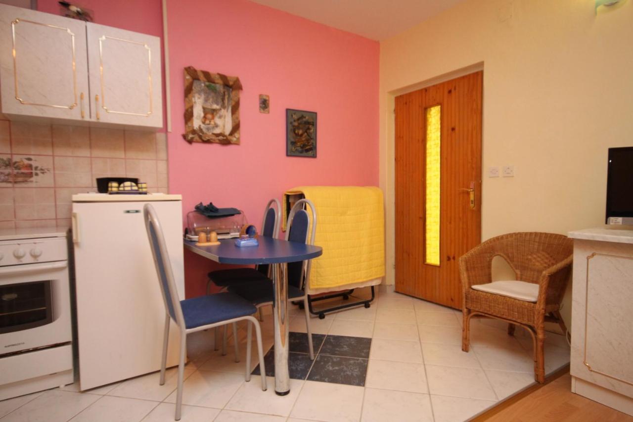 Apartments By The Sea Podgora, Makarska - 6713 Kültér fotó